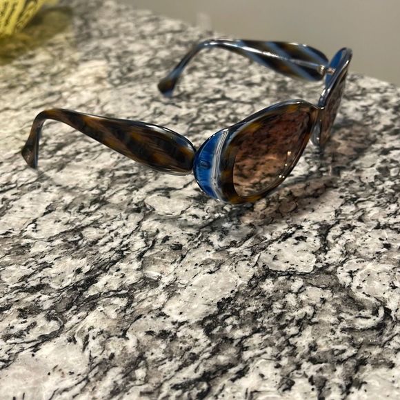 Jean LaFont Paris Hanoi 5152 Horn sunglasses - Picture 3 of 16